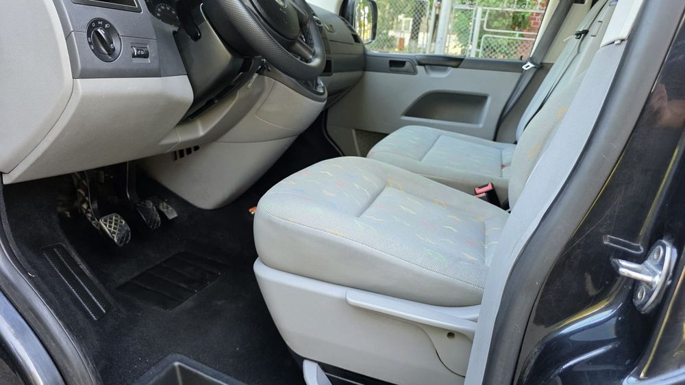 Vw Transporter T5 * 1.9 TDI * An 2008 * Dublu cabina 6 Locuri