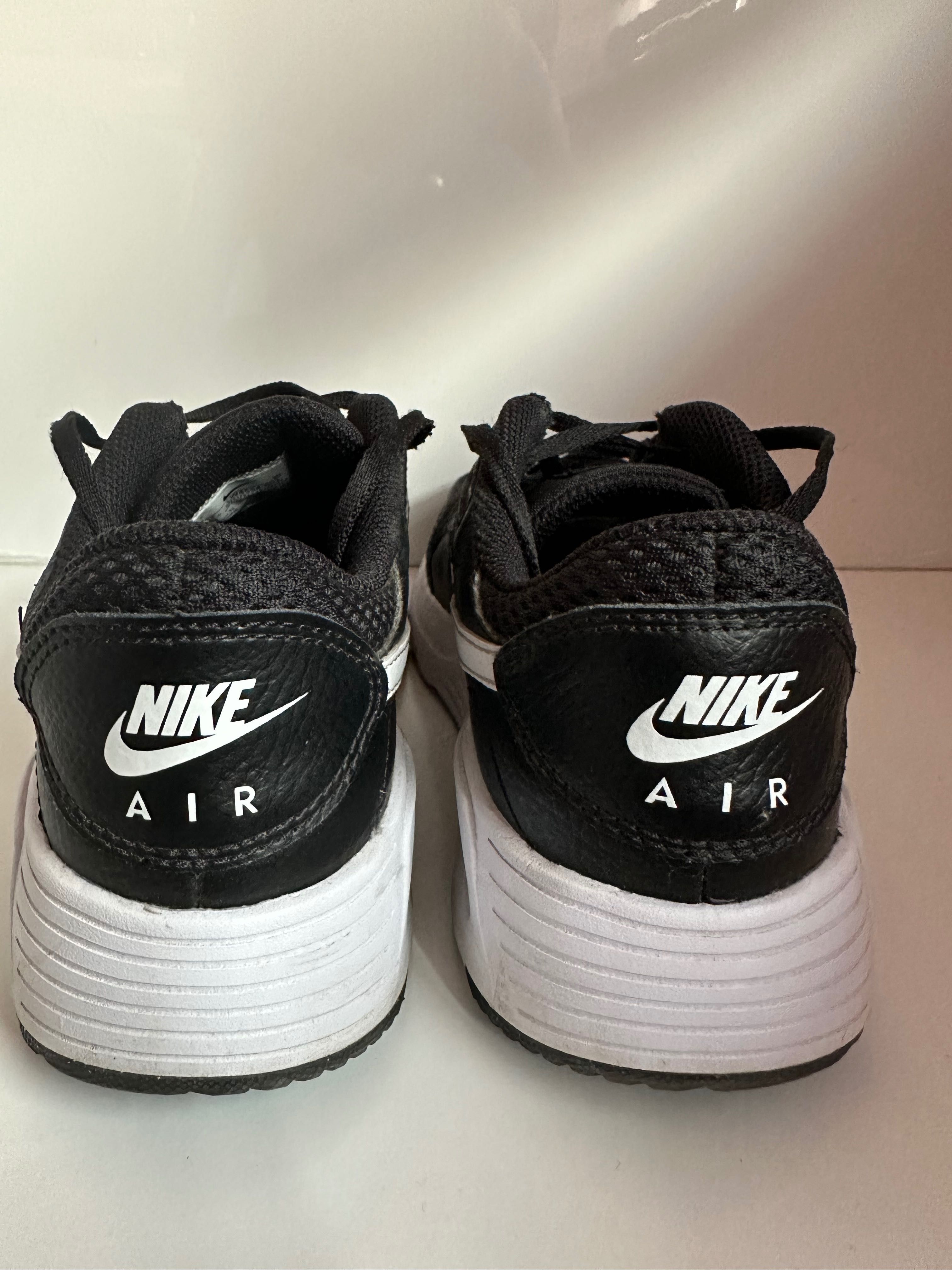 Дамски маратонки Nike air max sc - размер 36,5