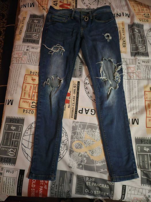 Дънки 28/30 размер.