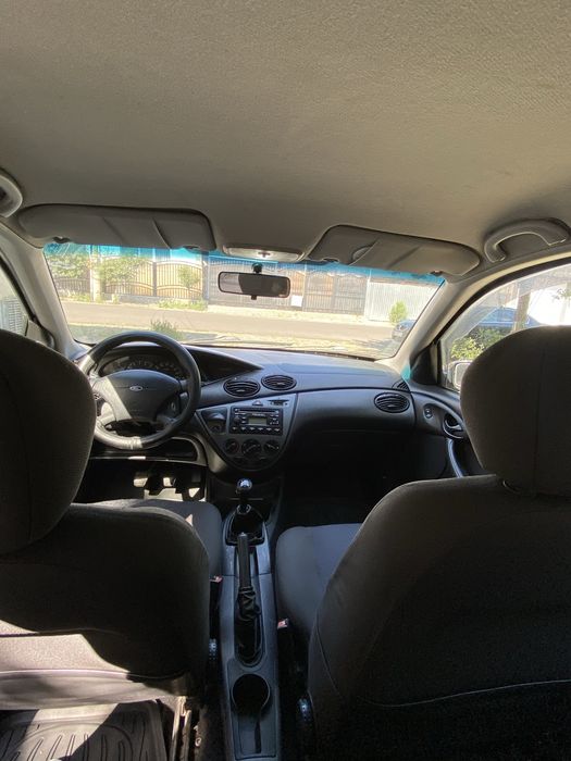 Vând Ford Focus MK 1 an fabricație 2002