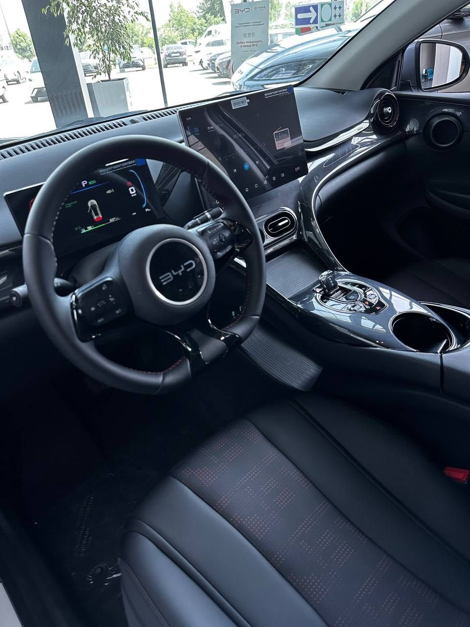 BYD E2 405km 2025 eng foydali taklif UrbanDrive'da Kredit yiliga  22%