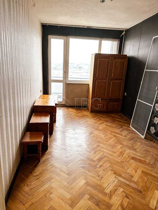 Продава се Тристаен апартамент в Русе, Широк център - 87 кв.м за 1035 €/кв.м - Снимка #17