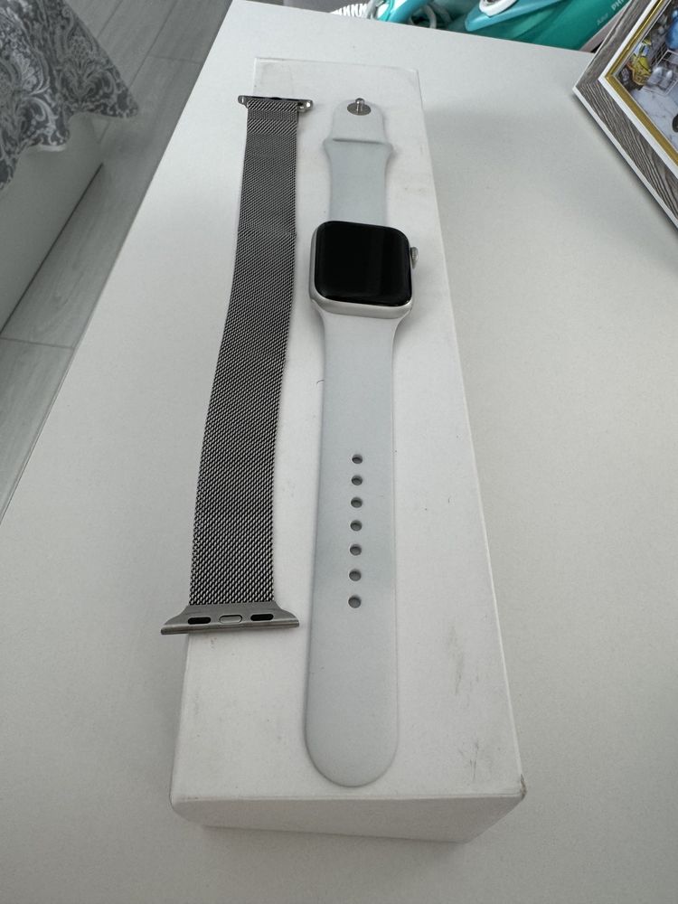 apple watch 5 40mm silver aluminum