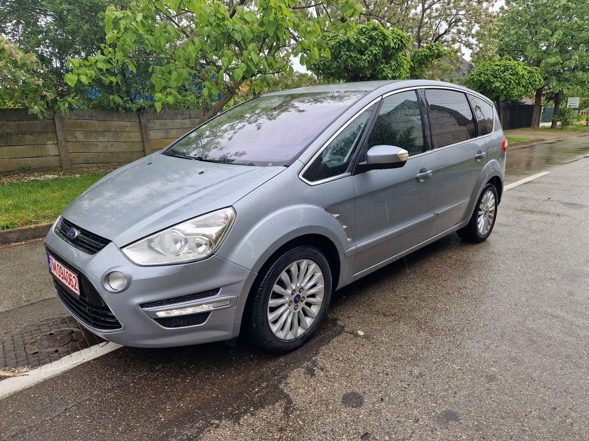 Ford S max 2.0tdci 140cp Led 7loc pret 5500€