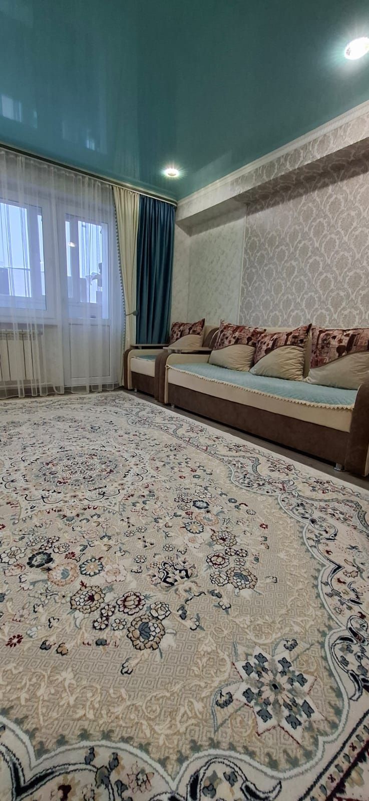 Продам диван с креслом