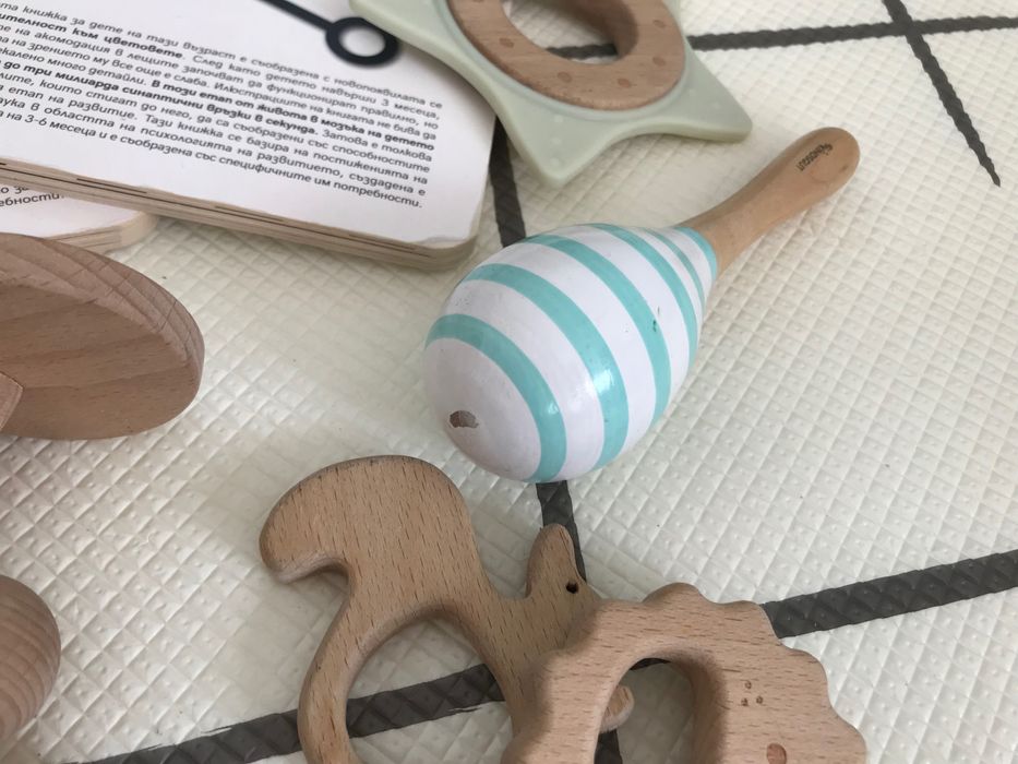 Монтесор дървени играчки и книжки