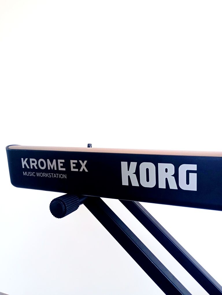 Korg Krome Ex cu set