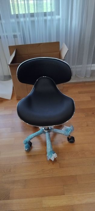 Стол за педикюр !