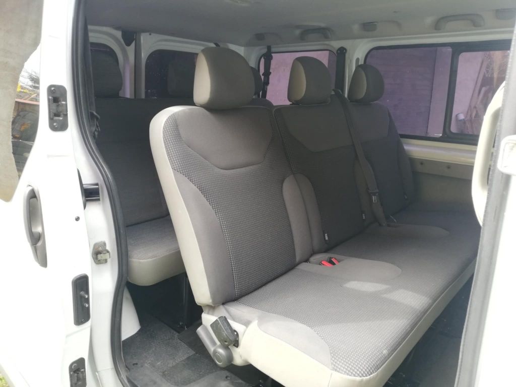 Opel Vivaro 2cdti 9locuri M1 cu174mk INMATRICULAT!