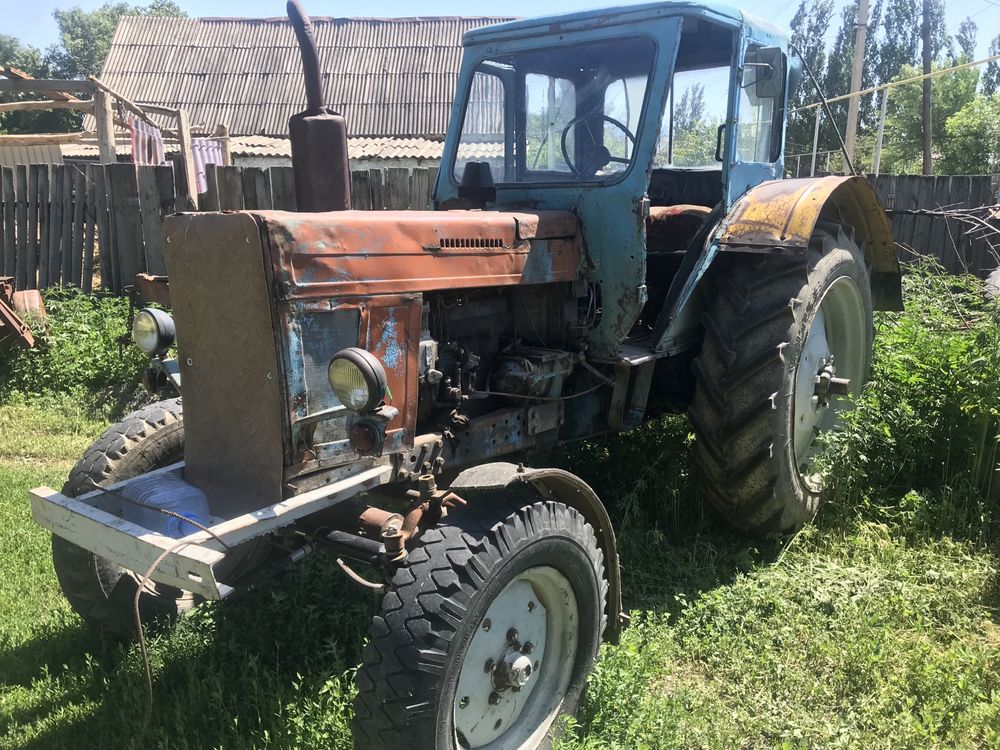 Продаётся трактор,плуг,бороны,телега,культиватор!