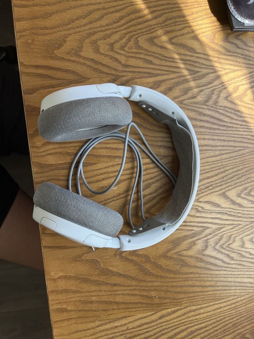 Casti de gaming arctis nova 1