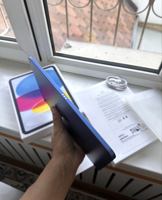 iPad 10 Gen 64GB Blue