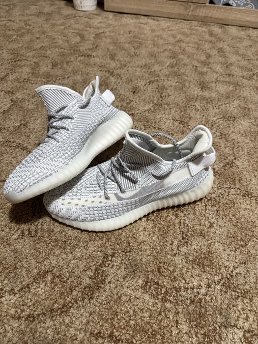 Adidas Yeezy adidasi