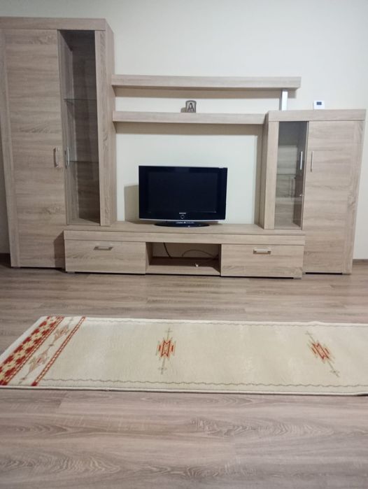 închiriez apartament 2 camere