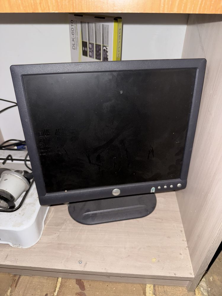 Продам монитор Dell