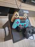 PS4 cu 3 controlere