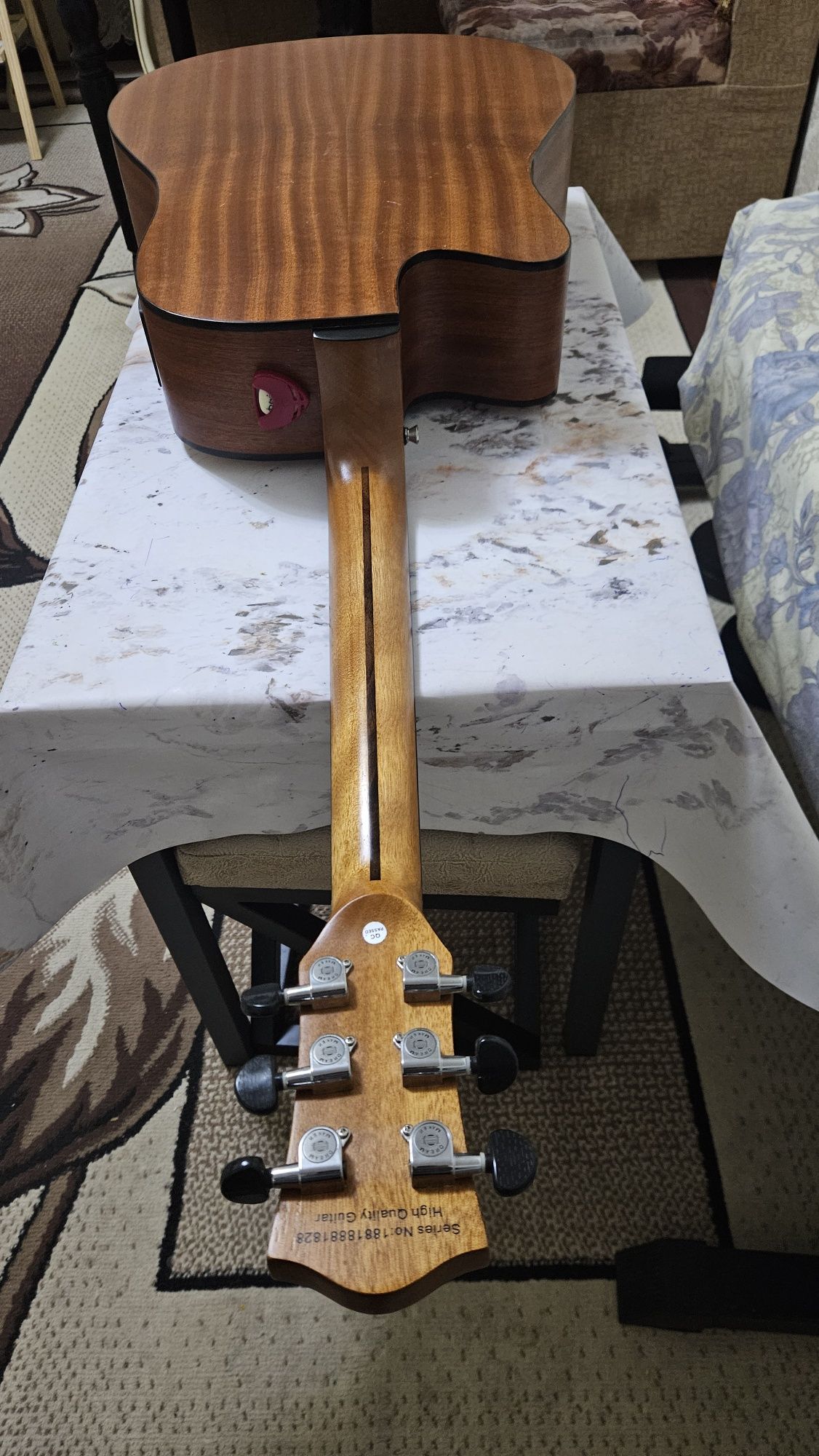 Gitara sotiladi xolati ideal