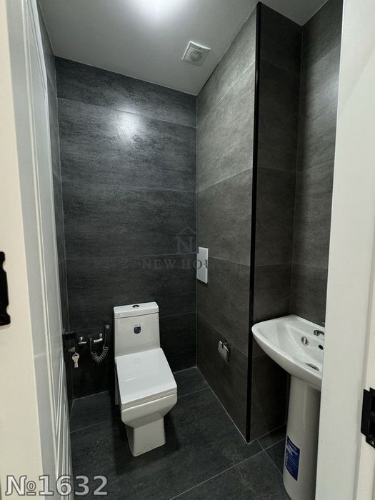 Продаётся 2х ком. Евро. Ул. Махтумкули ( Poytaxt residence )
