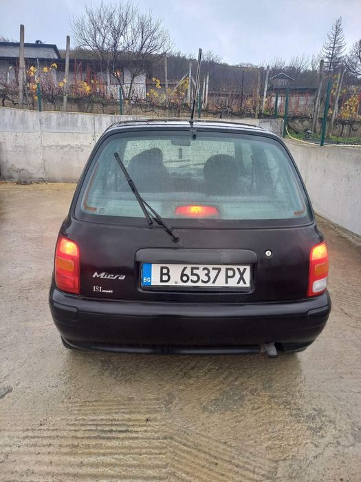 Продавам Nissan Micra