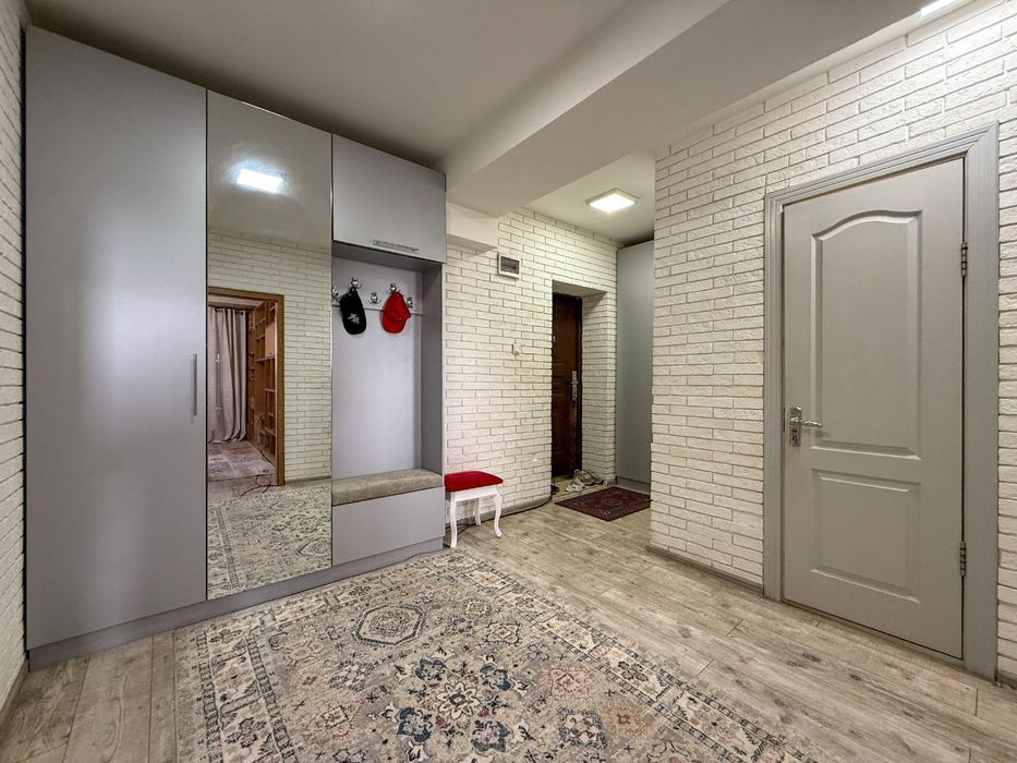 Сдам 3х комнатную квартиру на Ц-2