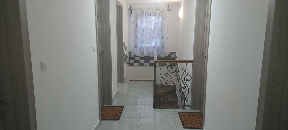 Cabana de inchiriat de sarbatorile de iarna,loc Piatra Fântânele