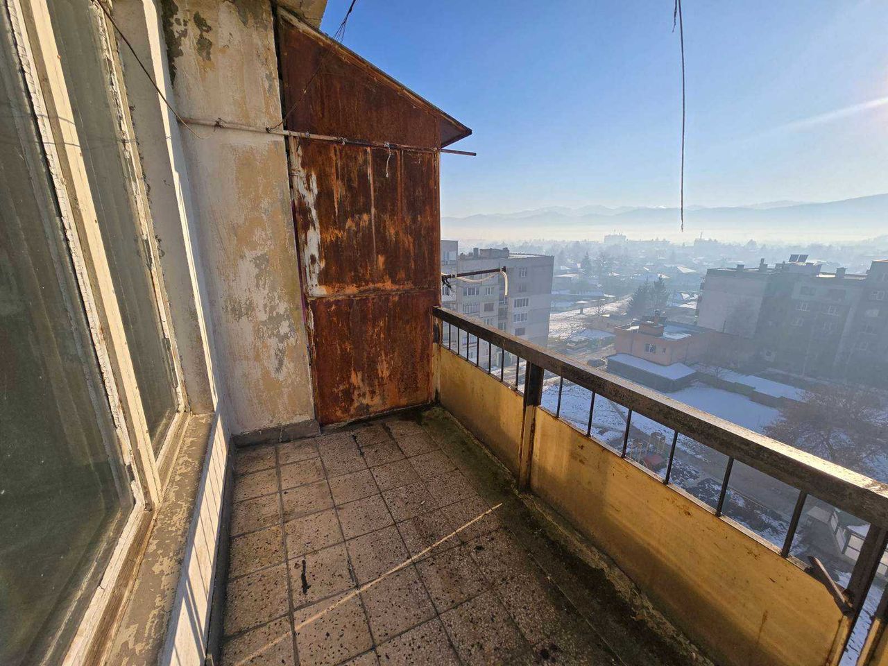 Продава се Двустаен апартамент в Ихтиман - 57 кв.м за 761 €/кв.м - Снимка #2