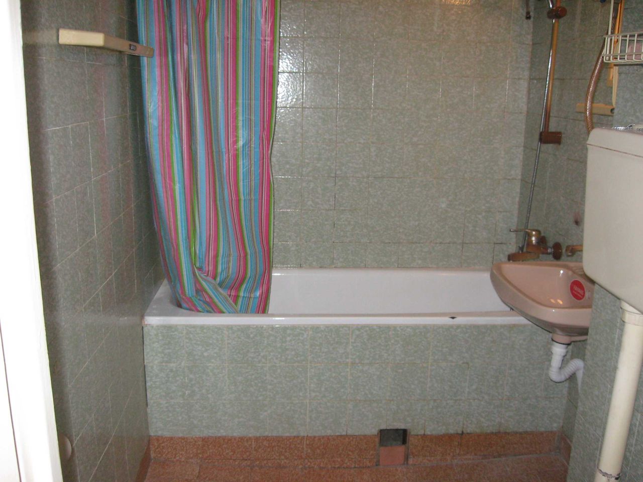Дава се под наем Едностаен апартамент в София, Стрелбище - 55 кв.м за 357 € - Снимка #6
