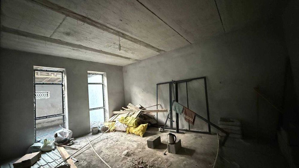 Коттедж 2.5 сотих 2 каватли (320м2) Чкалов Аввал йулида