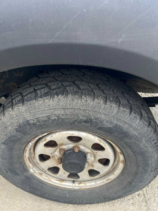 Vând Nissan Navara 2009