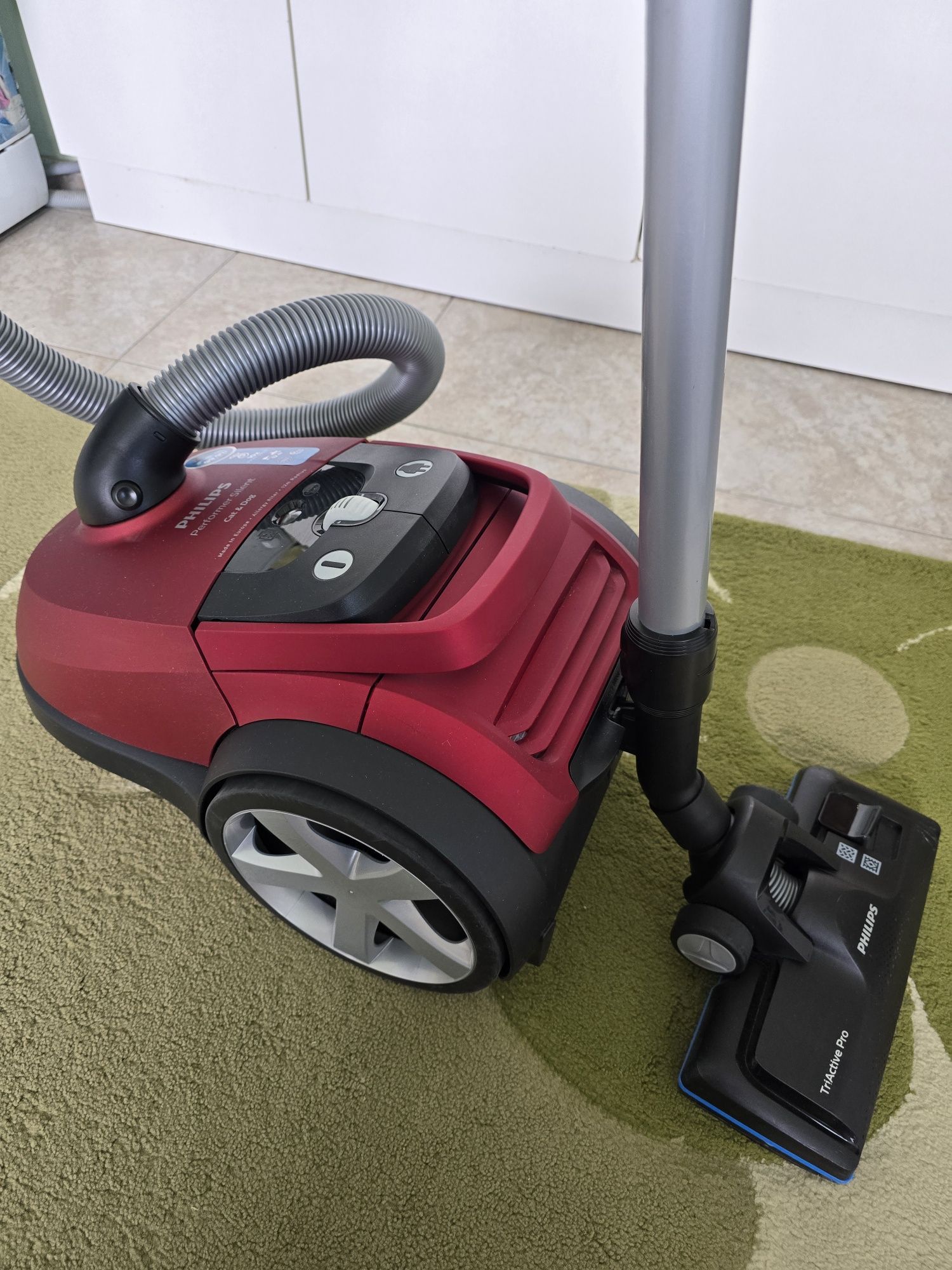 Прахосмукачка PHILIPS с Гаранция