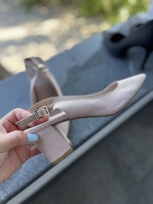 Incaltaminte in stare bun