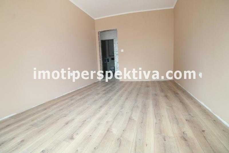 Продава се Тристаен апартамент в Пловдив, Център - 90 кв.м за 2000 €/кв.м - Снимка #4