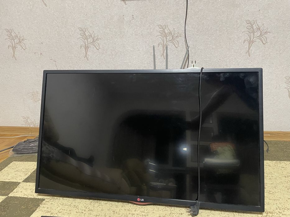 Продаю телевизор LG