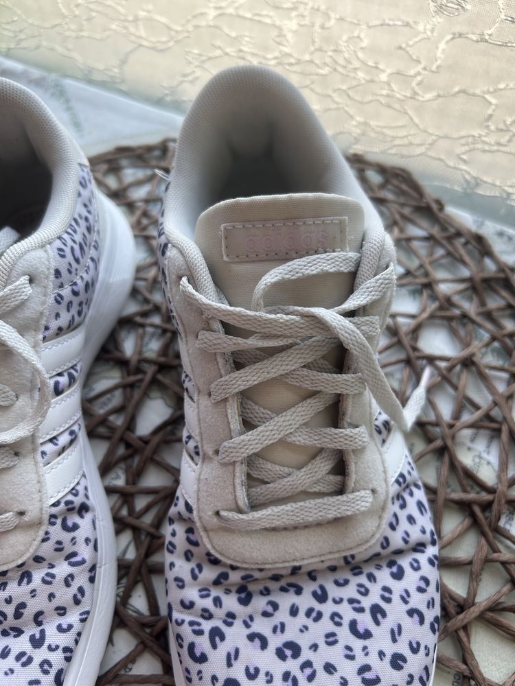 Adidas дамски маратонки без забележки