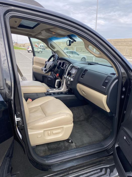 Toyota Sequoia Limited 5,7 LPG
