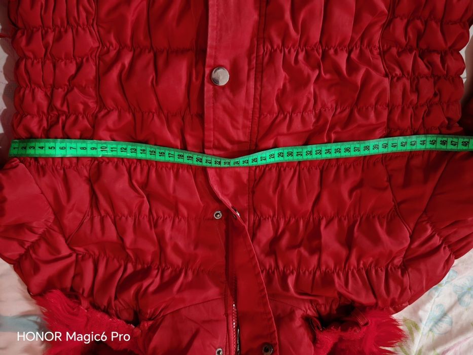 Дамско яке подходящо за студено време