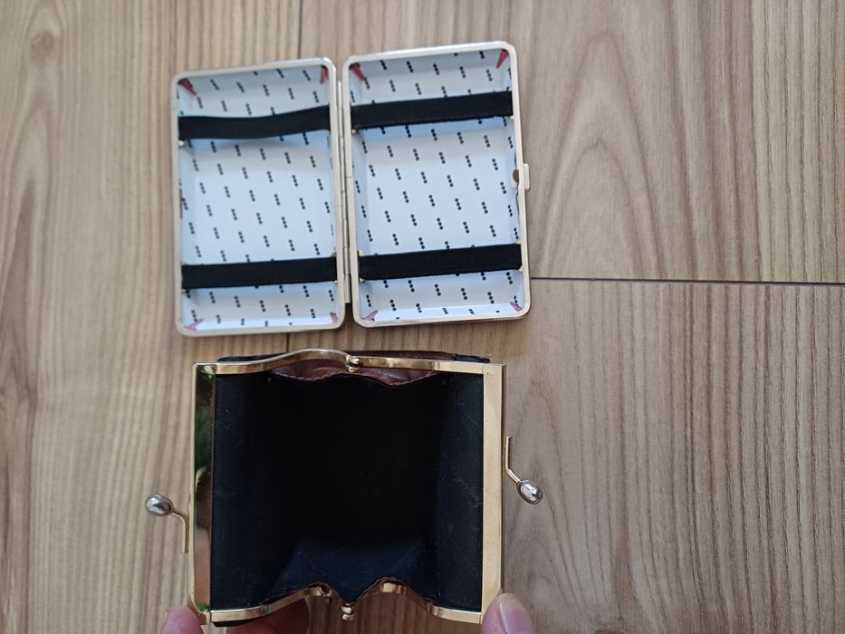 Визитник с портмоне .