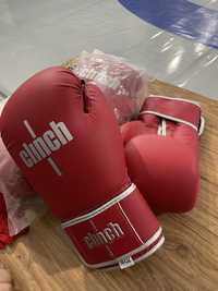 Новый боксёрский перчатки продается срочно