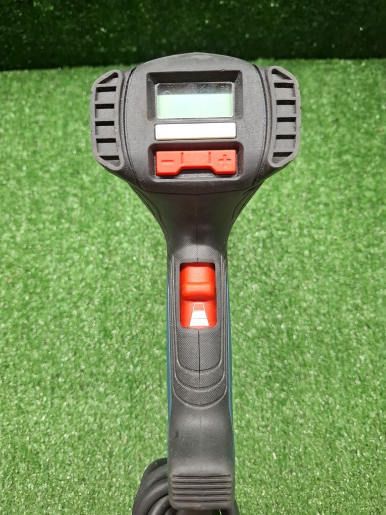 Пистолет за горещ въздух Bosch GHG 23-66 с дисплей за градусите