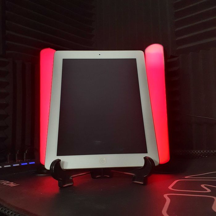 iPad 3 Alb - 16GB - Jailbreak - Cydia și Cablu