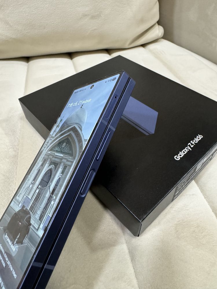Samsung Z Fold 6
