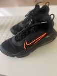 Nike маратонките