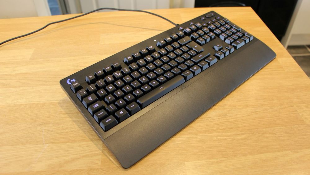 Клавиатура Logitech G213