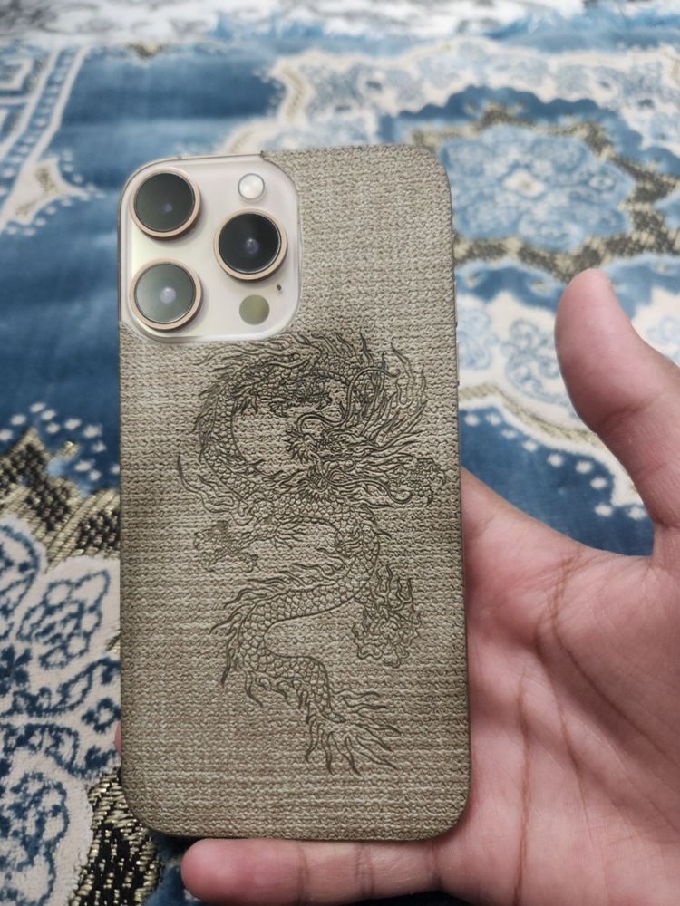 Iphone XR (16 Pro korpus)