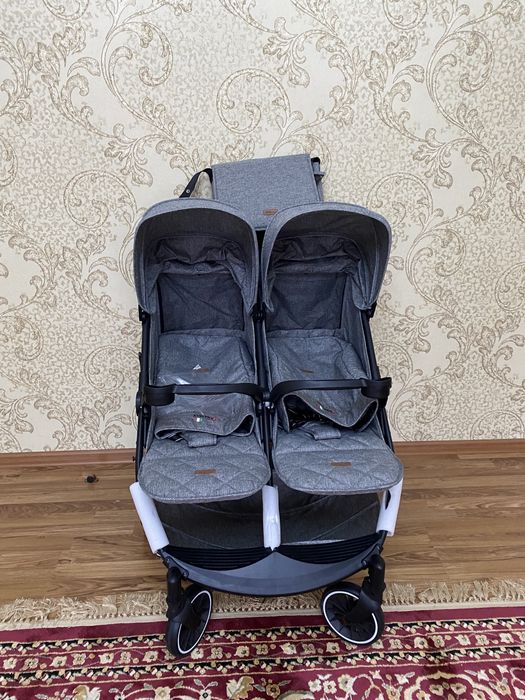 Продам коляску для двойни
