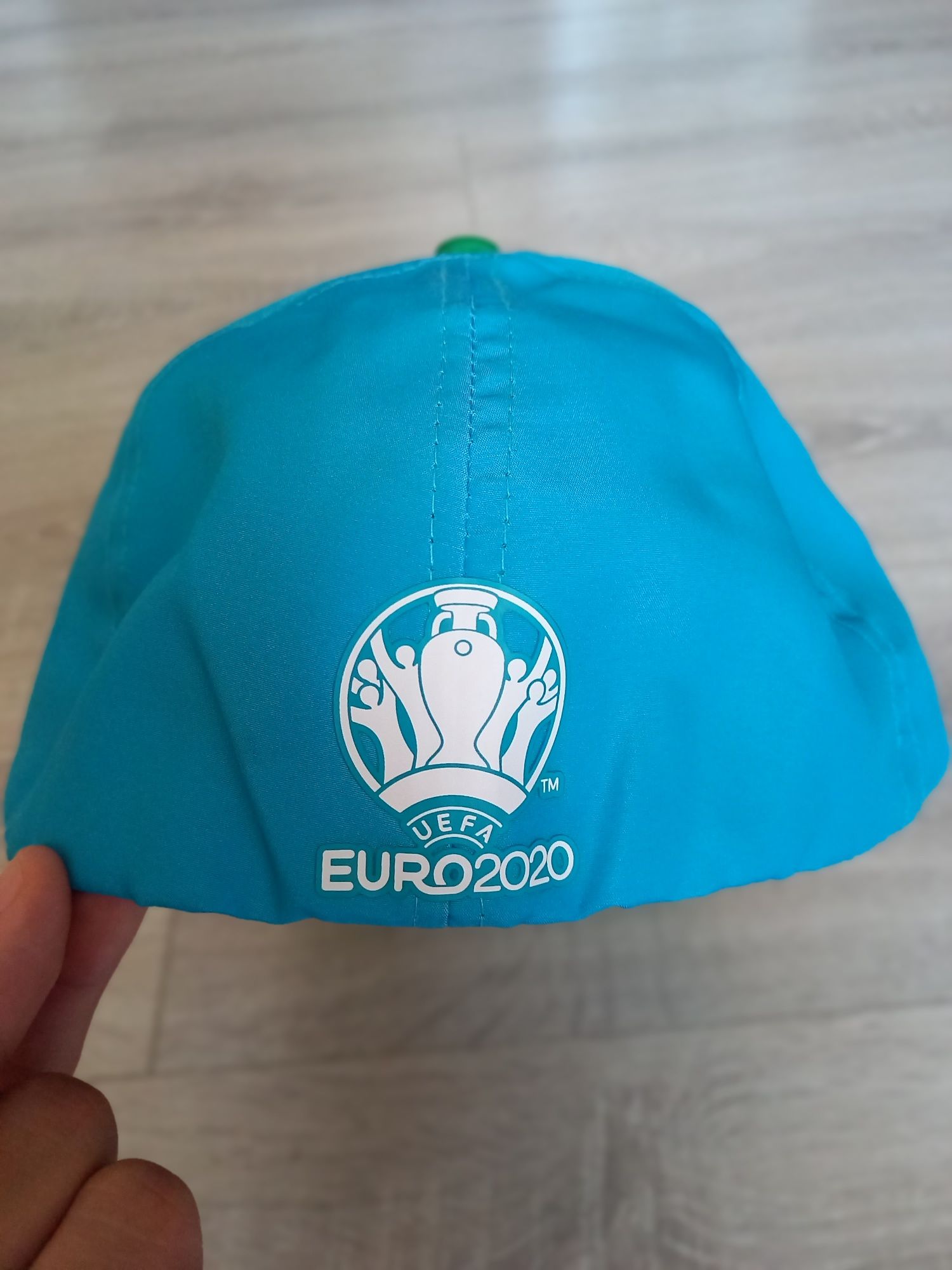 Vând sapca Heineken Euro 2020
