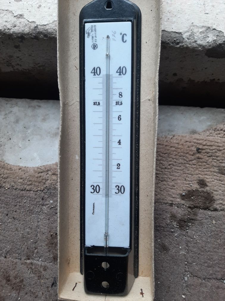 Термометр ртутный для инкубатора.