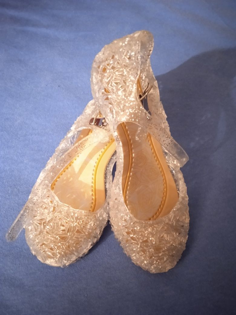 Pantofi de gheata (cristal) pentru Elsa - mar 23, noi