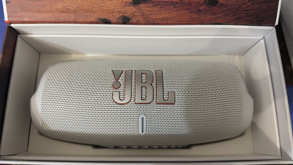 JBL charge 5 yangi ideal