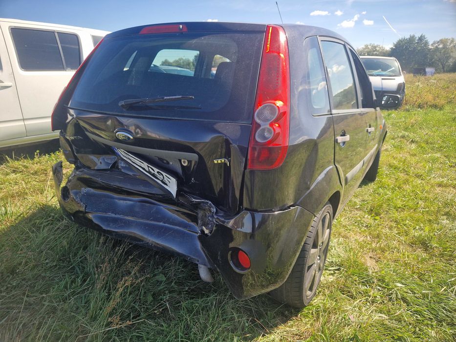 FORD FIESTA 1.4 diesel, avariat